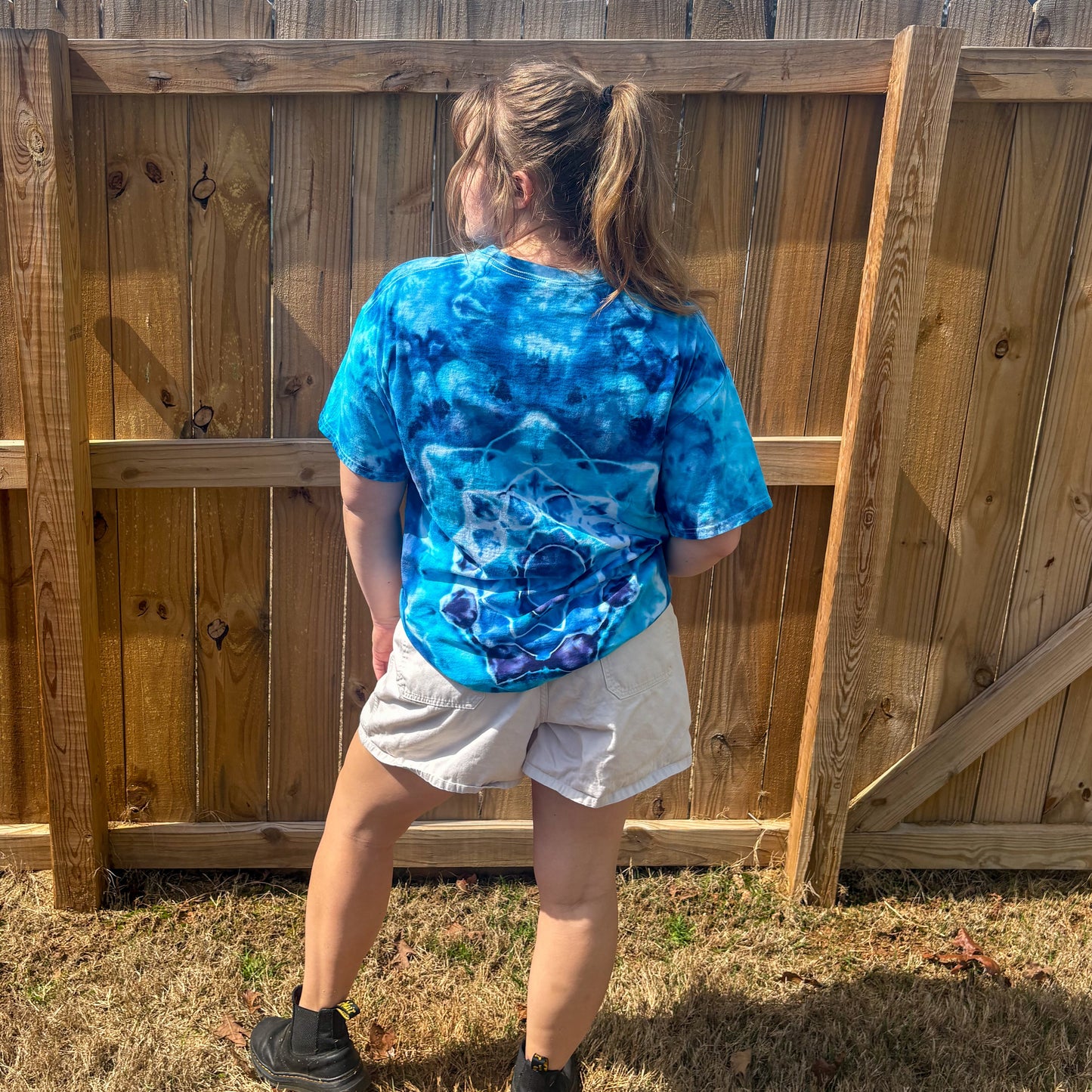 Unisex Blue Hand-Dyed Tie Dye T-shirt - 100% Cotton - XL