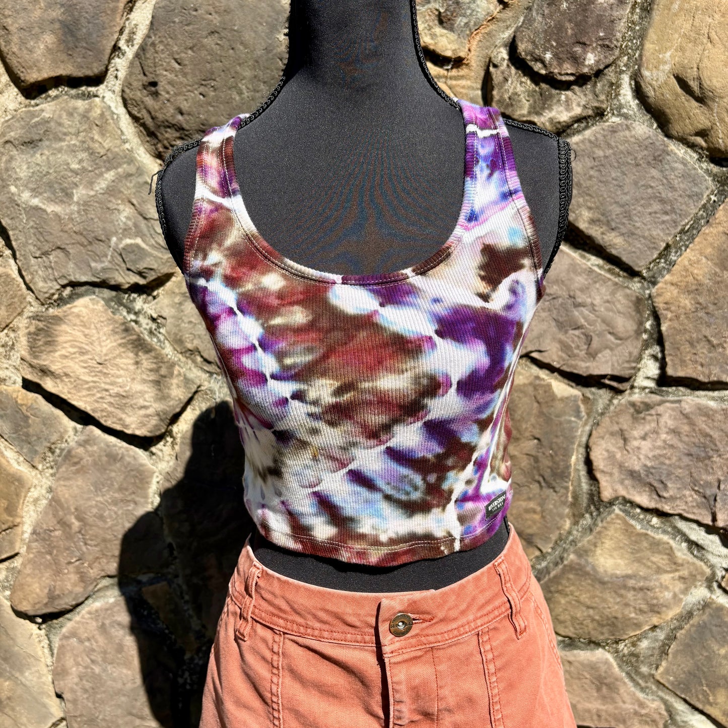 Junior Girls Scoop Neck Cropped Tank Top | Hand-Dyed Geode Design