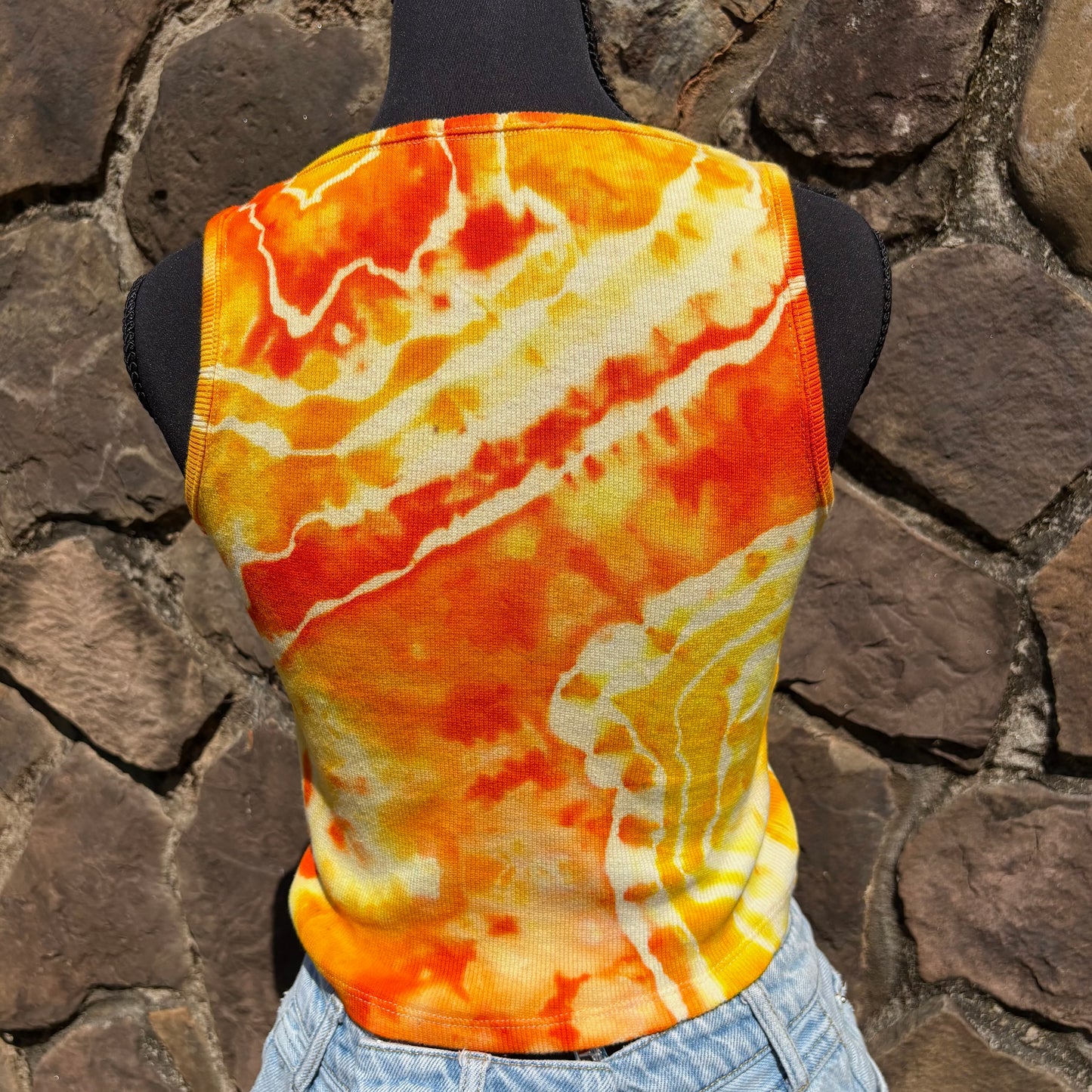 Junior Girls Scoop Neck Cropped Tank Top | Hand-Dyed Geode Design