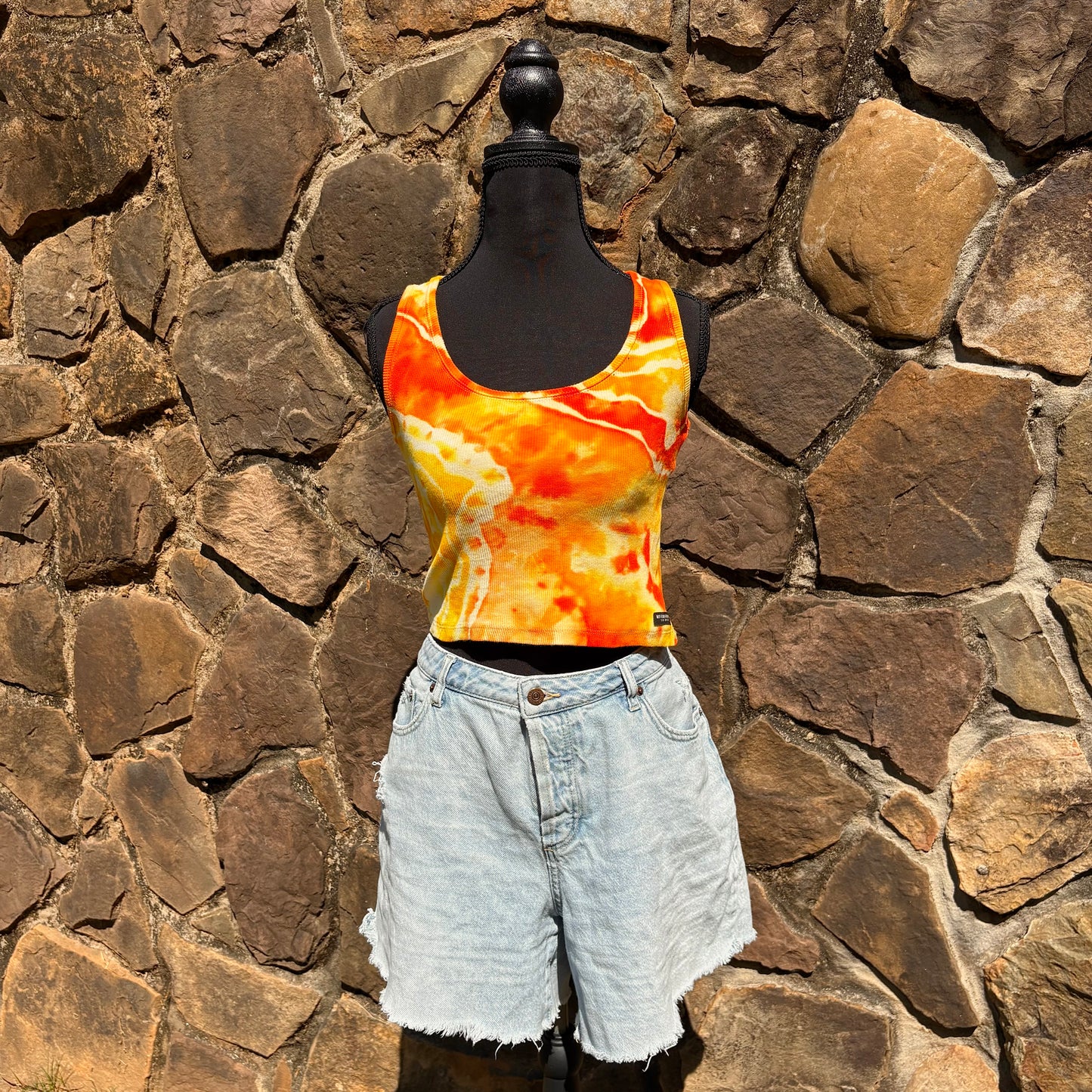 Junior Girls Scoop Neck Cropped Tank Top | Hand-Dyed Geode Design