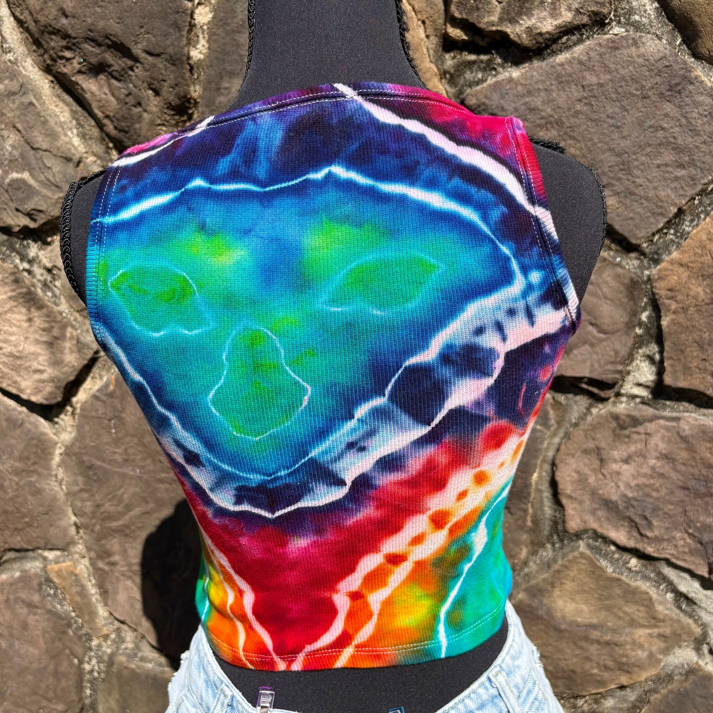 Junior Girls Scoop Neck Cropped Tank Top | Hand-Dyed Geode Design
