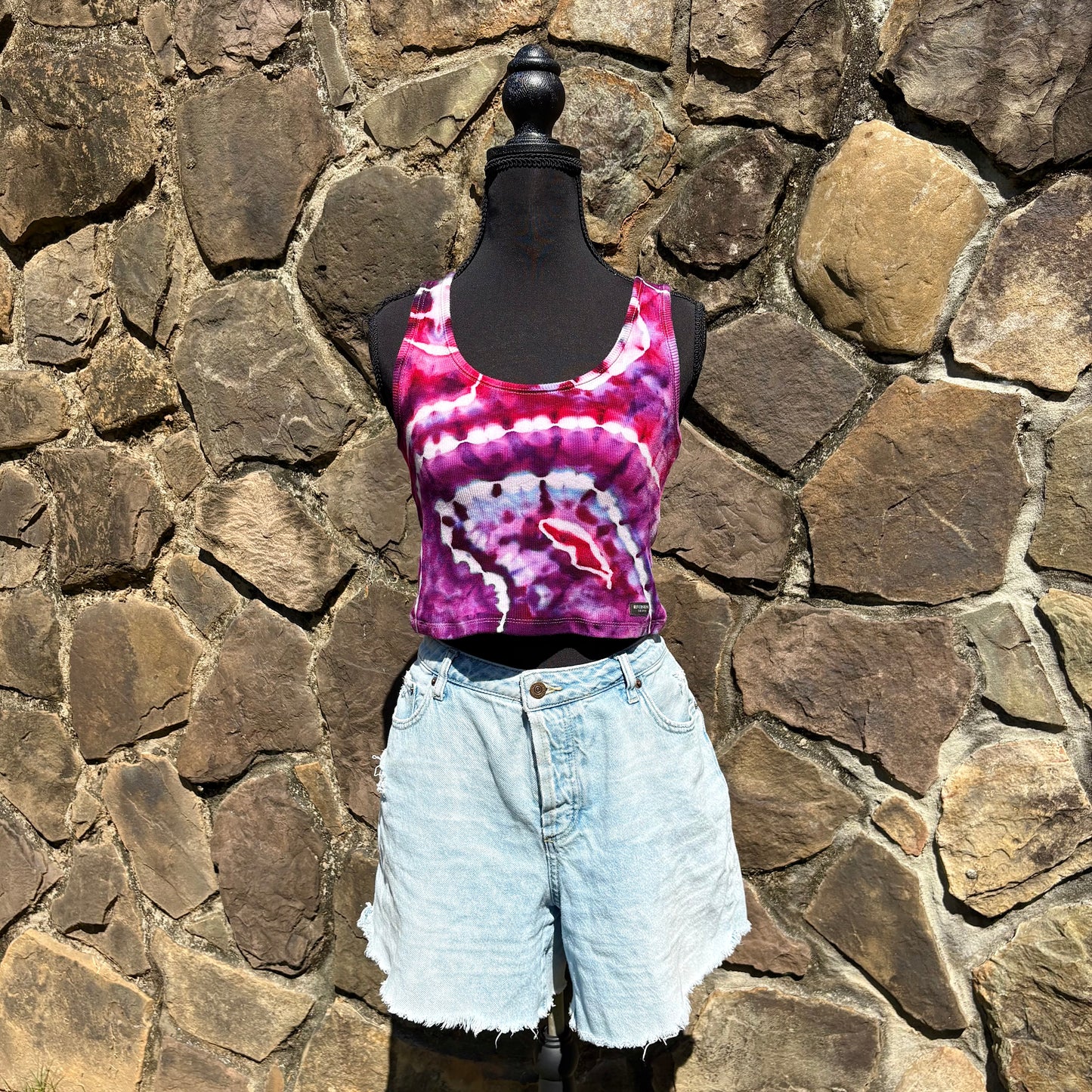 Junior Girls Scoop Neck Cropped Tank Top | Hand-Dyed Geode Design